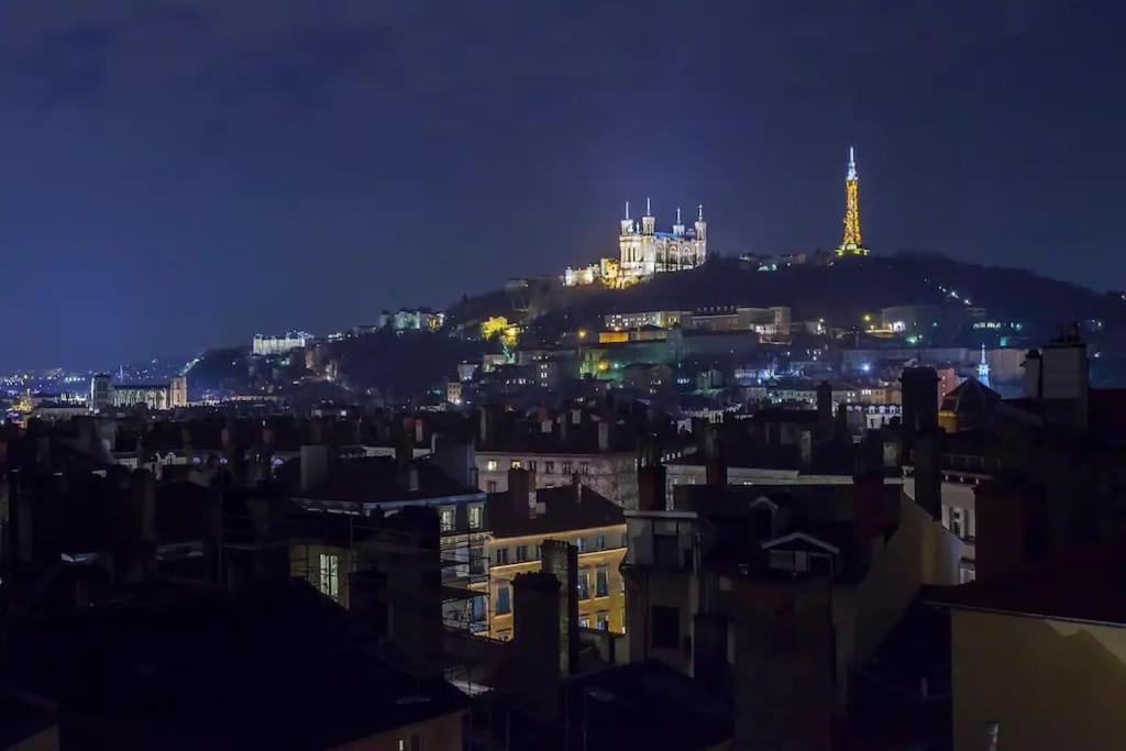 Mirador T2 Ensoleille Place Des Terreaux Vue Fourviere Lyon Dış mekan fotoğraf