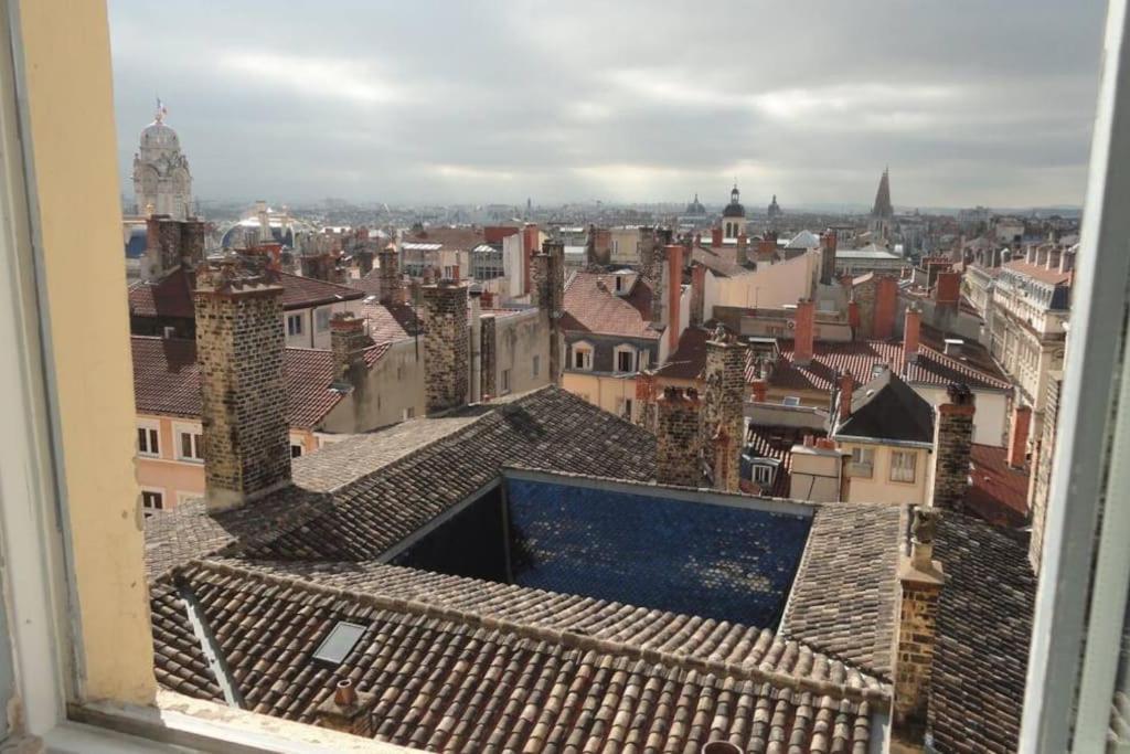 Mirador T2 Ensoleille Place Des Terreaux Vue Fourviere Lyon Dış mekan fotoğraf